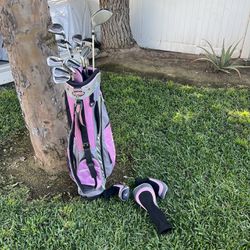 Women’s Square Two Light And Easy Golf Clubs