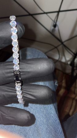 Women’s Mossainite Diamond Bracelet 