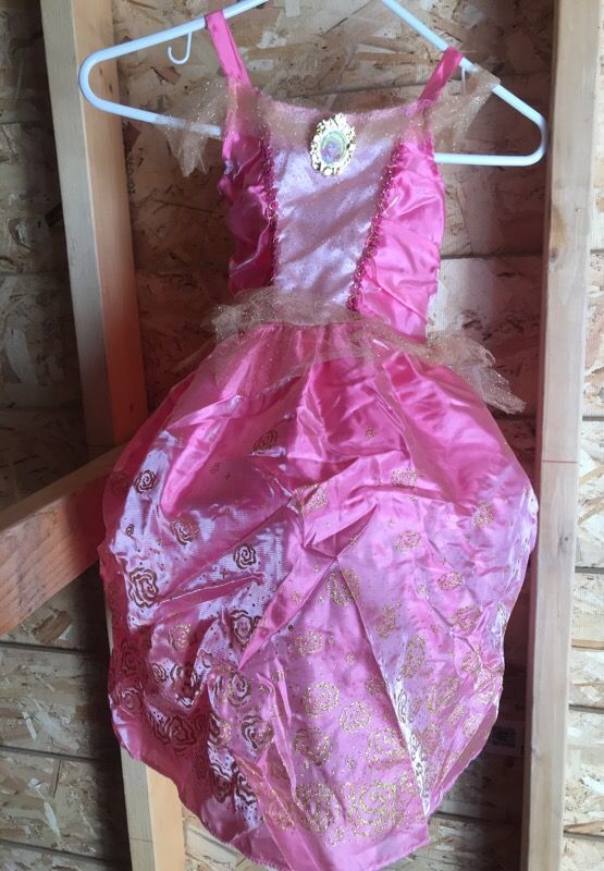 Autora costume size 4/6