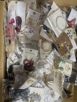 10000 Pairs Of Women Assorted Styles Earrings. Brand New Overstock