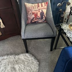 twin Chair Gray Little used Like New No Pillows Included Very Cute and Very Pretty 