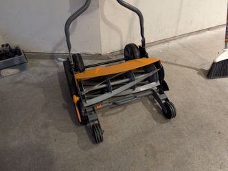 Fiskars Reel Mower