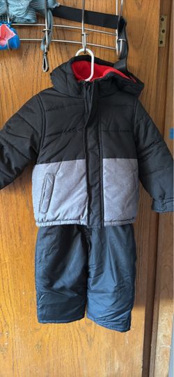 Carters Toddler Heavyweight Boys Snowsuit w/Hood Black/Gray/Red 2T