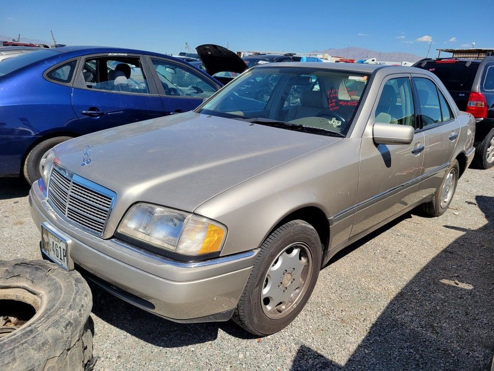 1995 Mercedes C220 PARTS @U-Pull Auto Parts DD3060