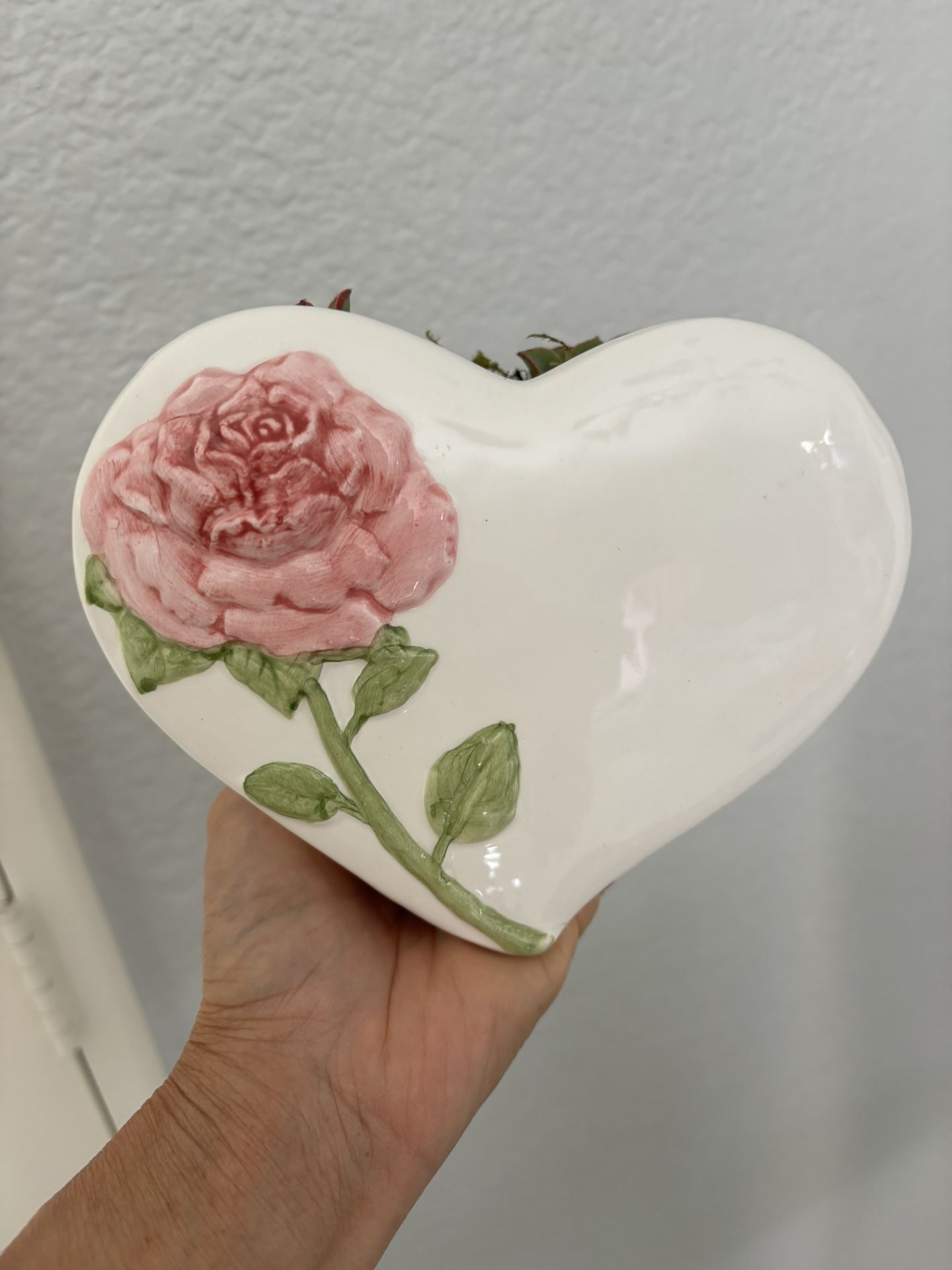 Small Heart Shape Flowers Pot or Vase