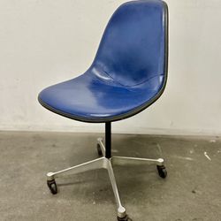 Vintage 1960s Eames Pivot Side Chair PSCC