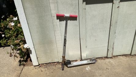 Razor scooter
