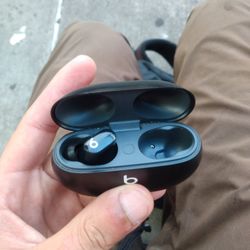 Beats By Dr Dre Air Pods 
