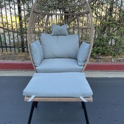Natural Wicker Outdoor Lounge Chair Patio Egg Chair and Footstool Chaise 