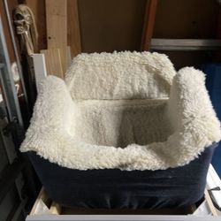 Snoozer car  seat for Dog or Cat