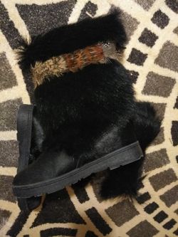 Fur boots