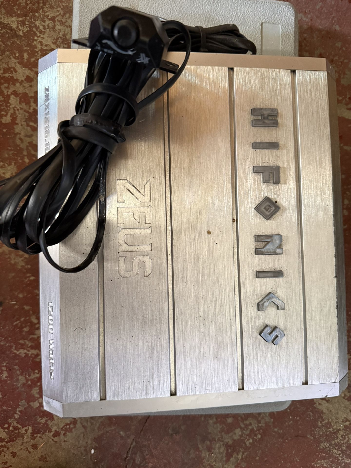Hifonics Zeus 1200w Amp