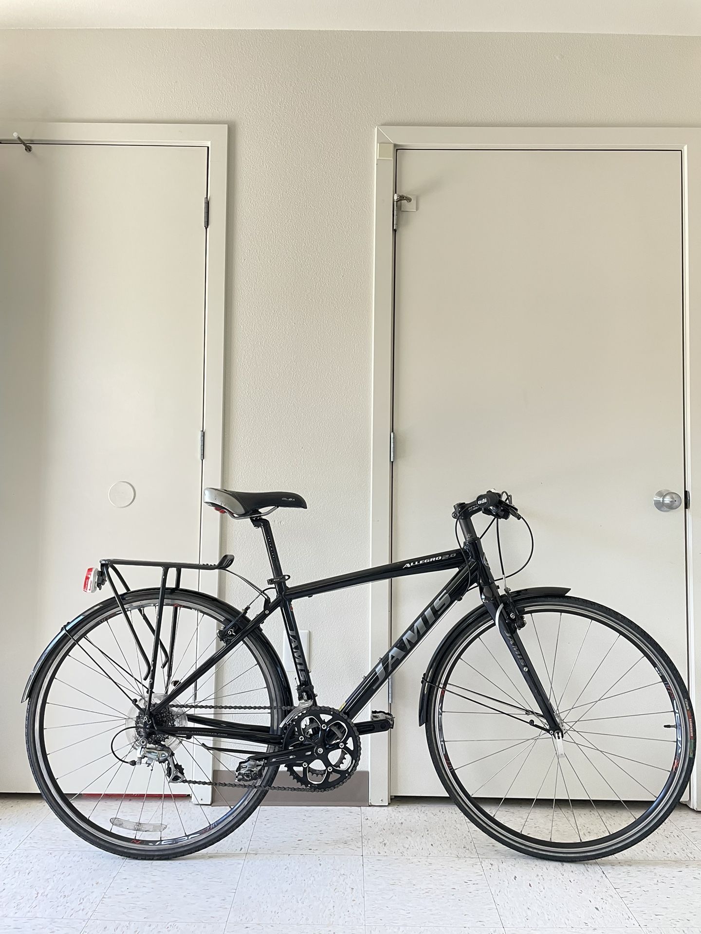 Jamis Allegro 2.0 Hybrid Bike