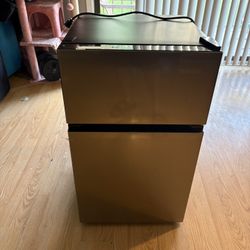 brand new mini fridge  