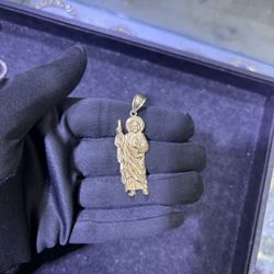 Gold San Judas Pendet 
