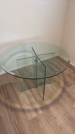 Round Dining Table 42” Diameter