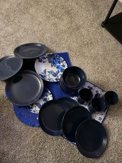 Blue dish set