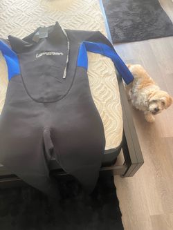 Lemorecn Large Wetsuit