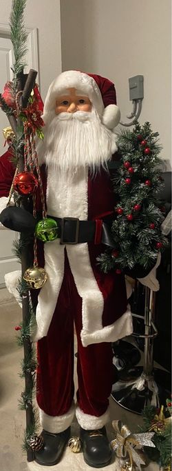 Life-Size Santa Claus Christmas Decoration Figure