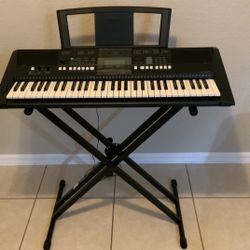 Yamaha PSR E423 61 Key Portable Keyboard 