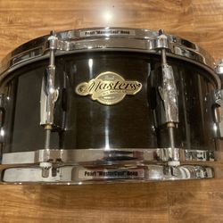 Drum Set Snare- Pearl Masters Maple 14x5 1/2 $200