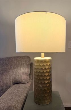 Table lamp