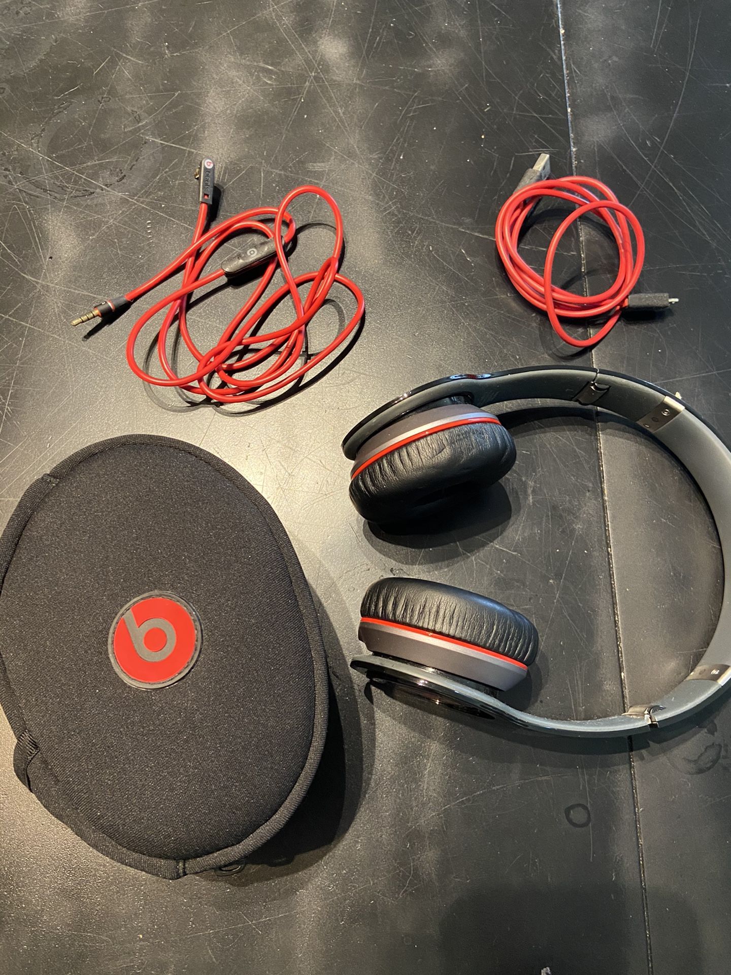 Beats Wireless headphones