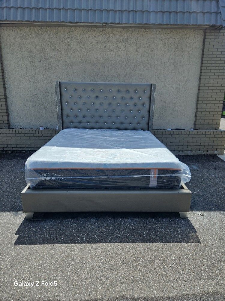 Silver King Sofia Vergara Upholstery Bed Frame With Brand New King Size Plush Memory Foam Nectar Premier Mattress And Box Spring In Plastic