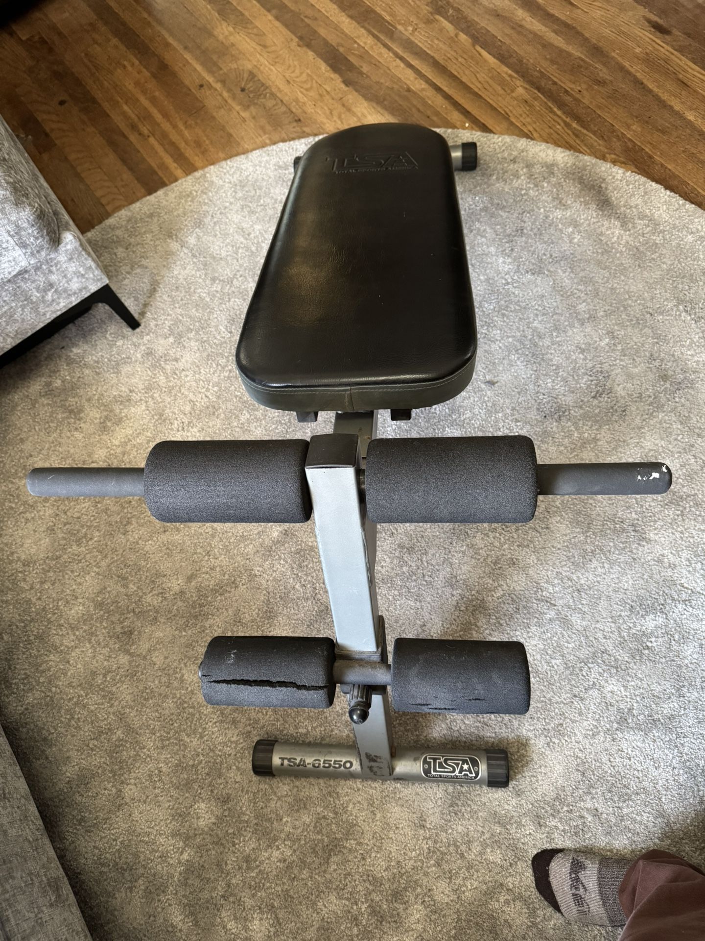 Sturdy Adjustable Exercise Sit-Up Bench