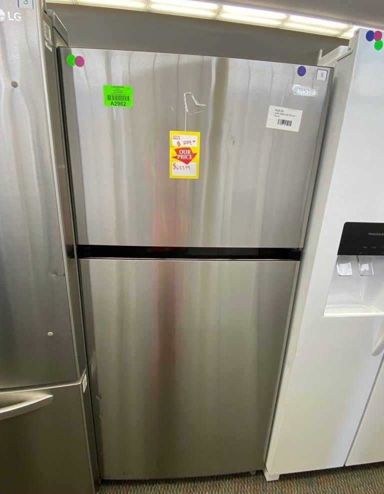 MIDEA MRT18S2AST 18-cu ft Top-Freezer Refrigerator