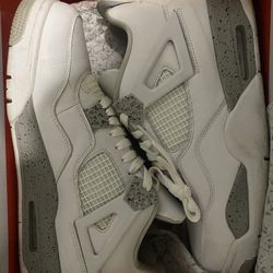 Men Jordan retro size 12 Worn Once