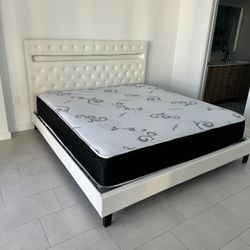 Brand New Queen Bed with Mattress / Cama Queen con Colchon Nuevo … Fast 🚚