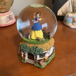 Musical, Snow, White Snow Globe