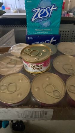 Fancy feast one flavor only $18