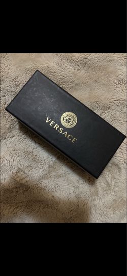 Women’s Versace sunglasses 😎