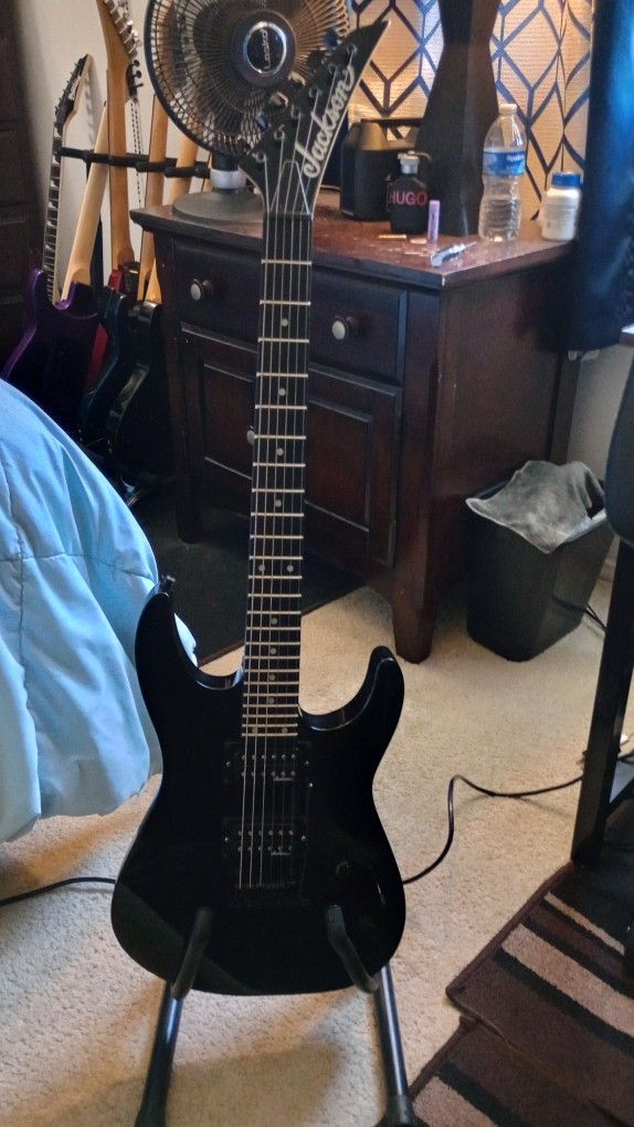 Jackson JS Series Dinky JS12 Electric Guitar