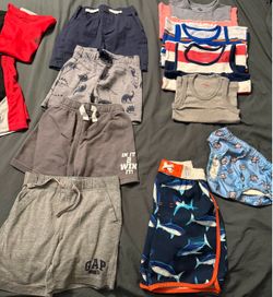 2T boys clothes in great condition