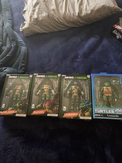 (NOT FREE) Neca Tmnt lot of 4
