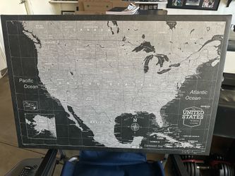 Poly canvas frame USA map
