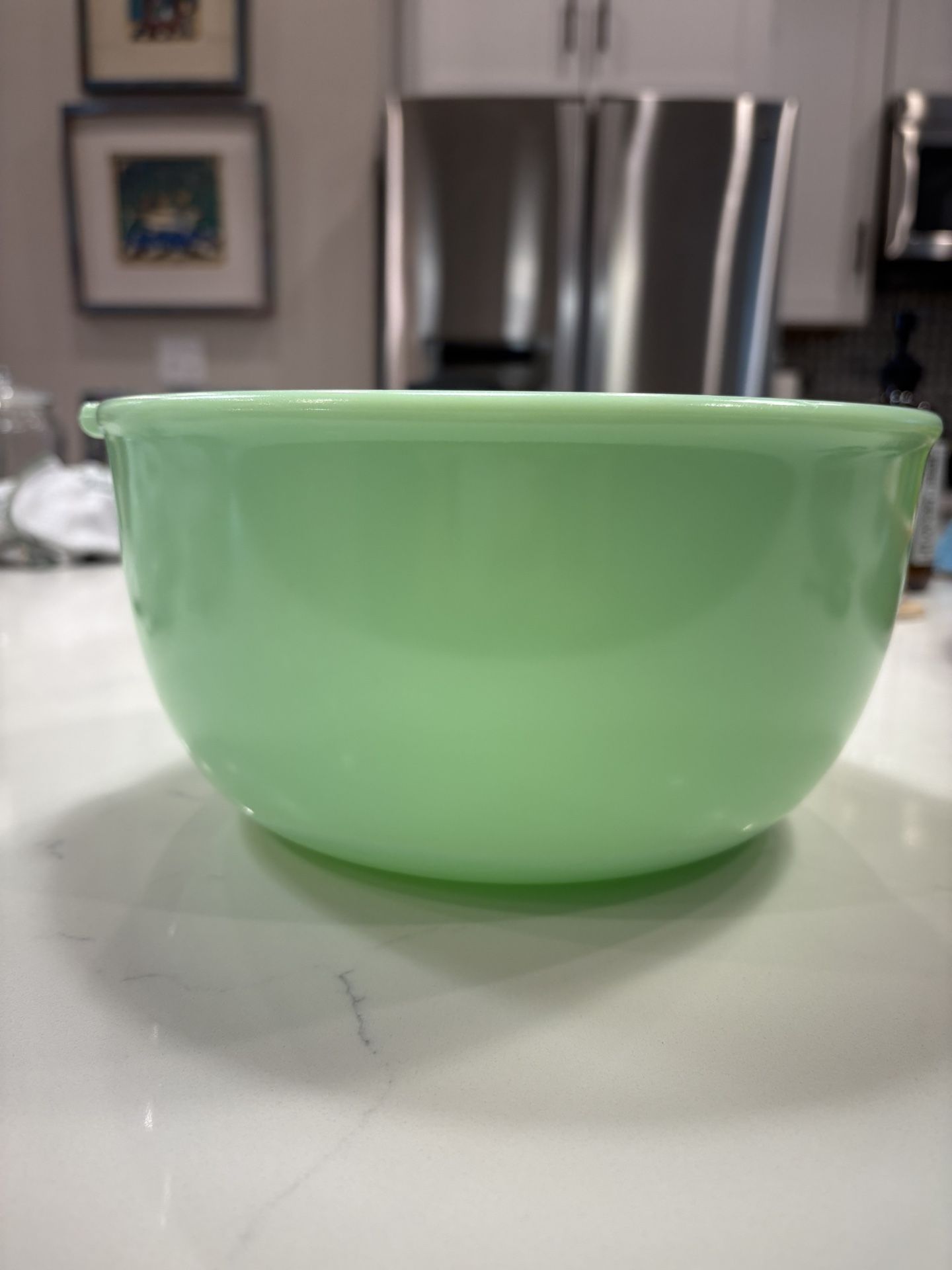 Vintage 1950s Milk Glass Bowl $10