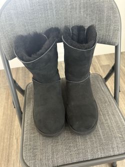 UGG Bailey Bow Black