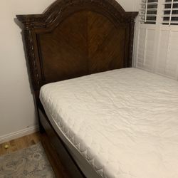  Queen Bed Frame 