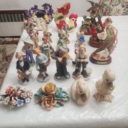 25 Porcelain And Ceramic Vintage Figurines 