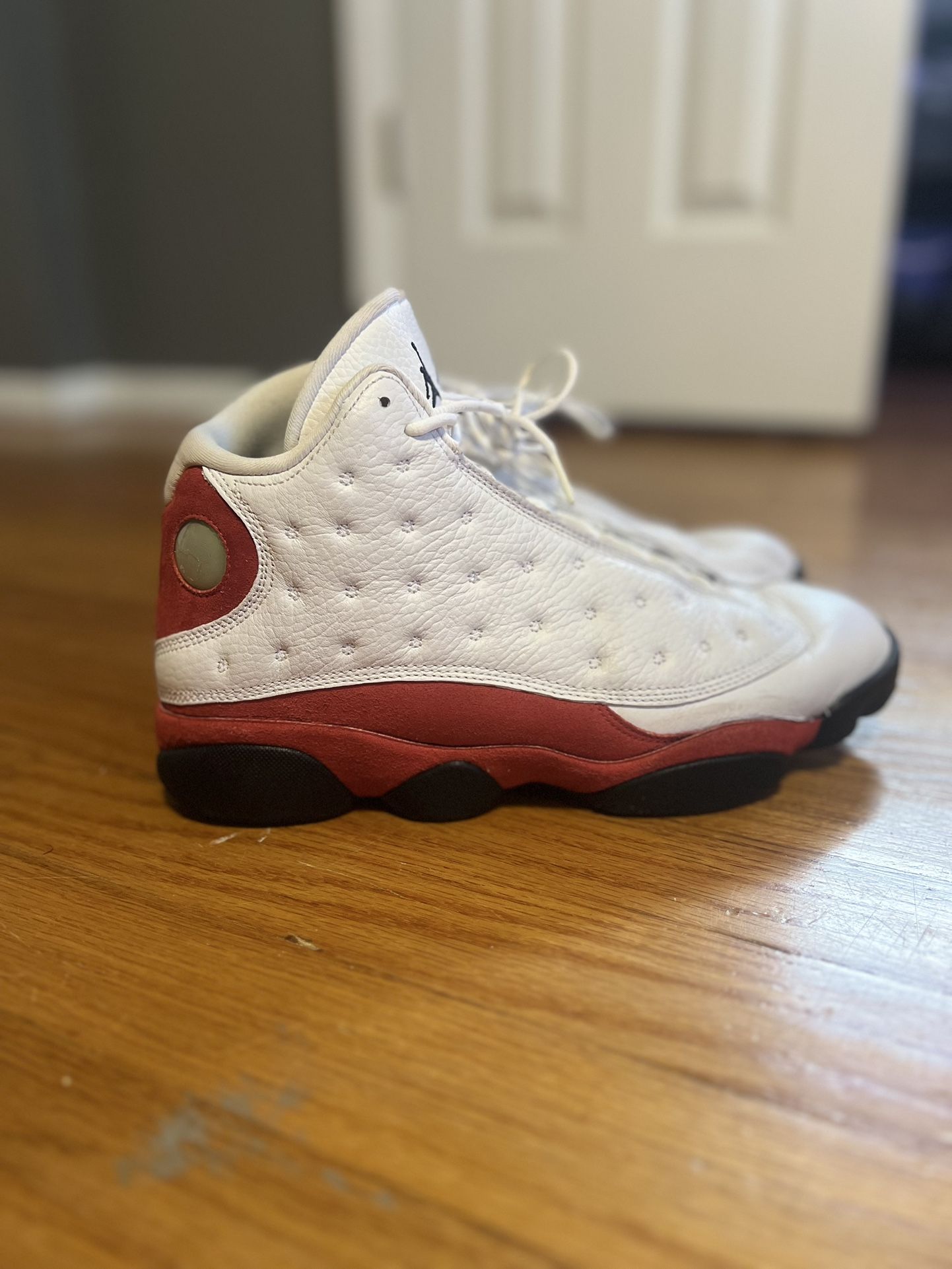 Air Jordan 13 Retro “Cherry/Chicago” Size 10 – White/Red/Black