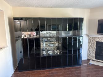 🖤 Vintage Black Mirrored China Cabinet / Display Hutch