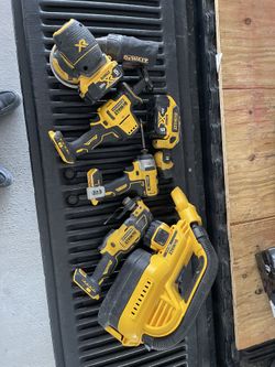 Dewalt Bundle $550 “SEE DESCRIPTION”