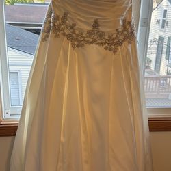 Ballgown Wedding Dress + Extras