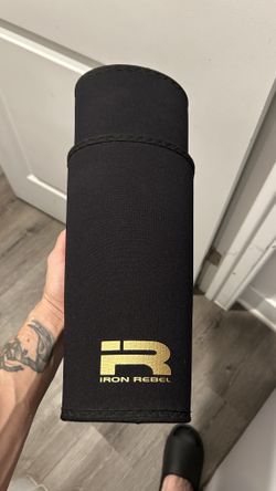 Iron Rebel Knee Sleeves