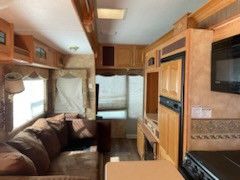 2005 Keystone Everest m323k