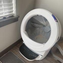 Little Robot 4 Cat Litter Box